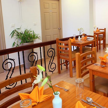 Abad Pepper Route Otel Kochi Dış mekan fotoğraf